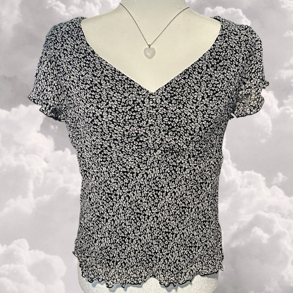 Y2k floral flowy top
